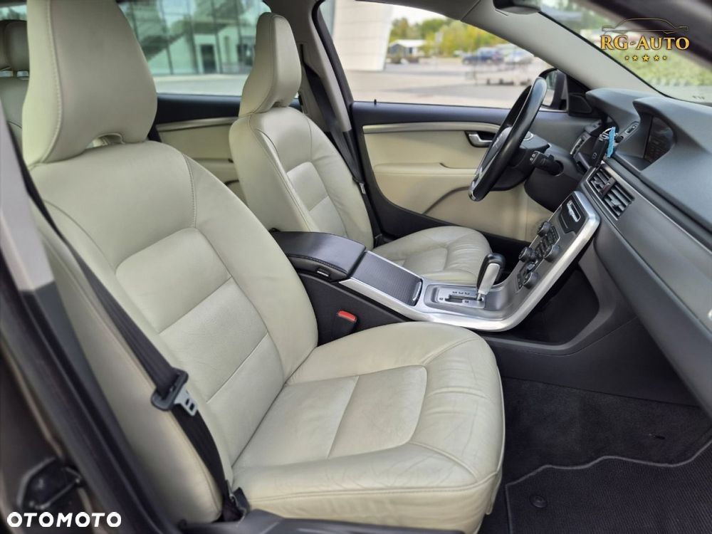 Volvo V70 - 38