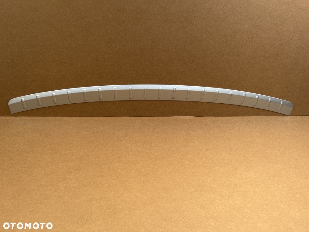 LISTWA OCHRONNA ZDERZAKA TYŁ VW CADDY 2015-2019 2K5061195 LISTWA NA ZDERZAK LISTWA OZDOBNA