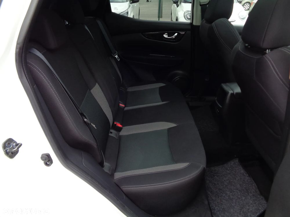 Nissan Qashqai - 23
