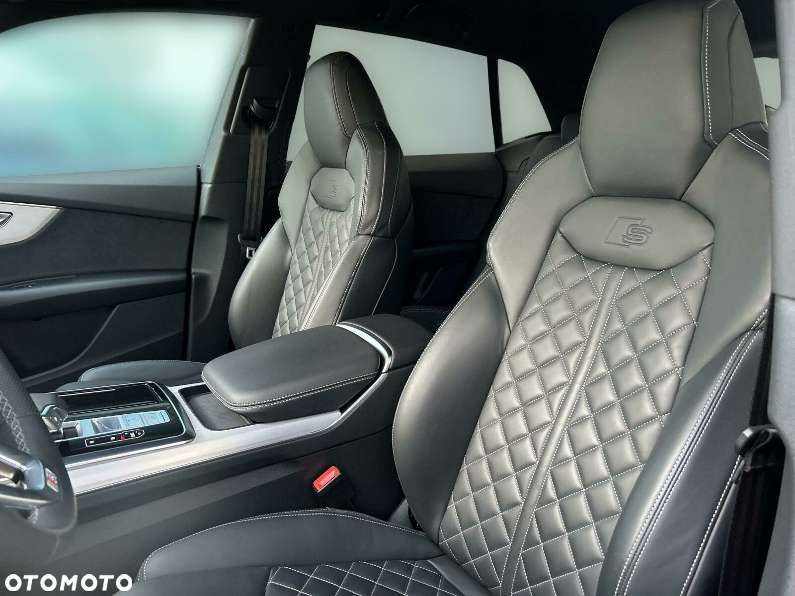 Audi Q8 - 16