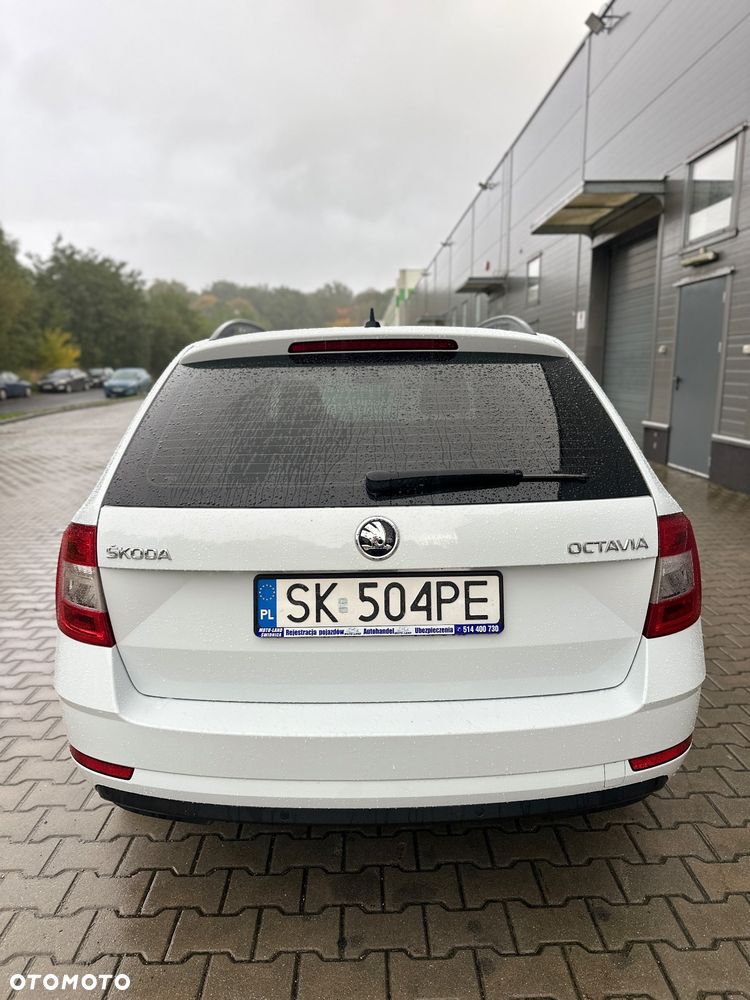 Skoda Octavia 2.0 TDI Ambition DSG - 5