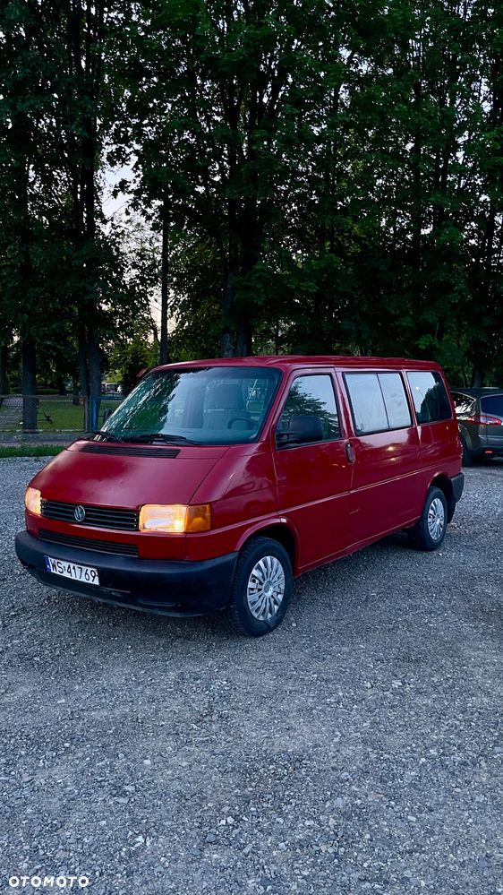 Volkswagen Transporter - 1