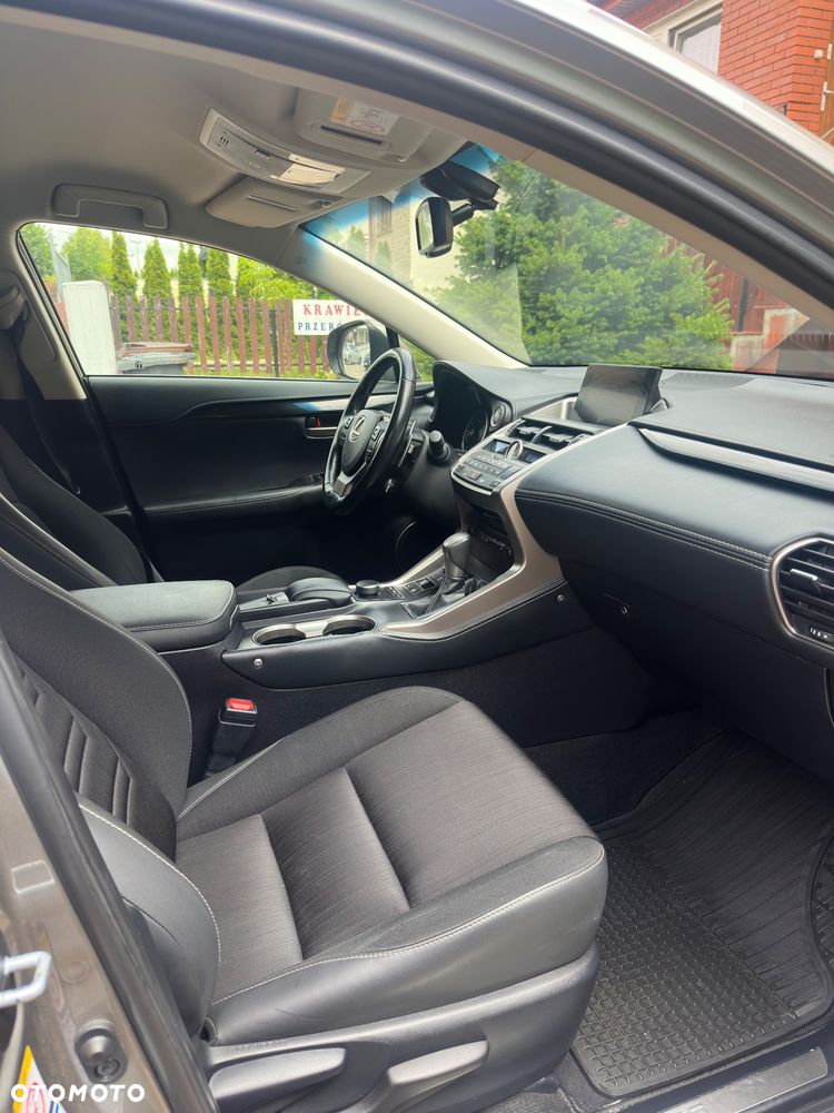Lexus NX 200t Elegance AWD - 17