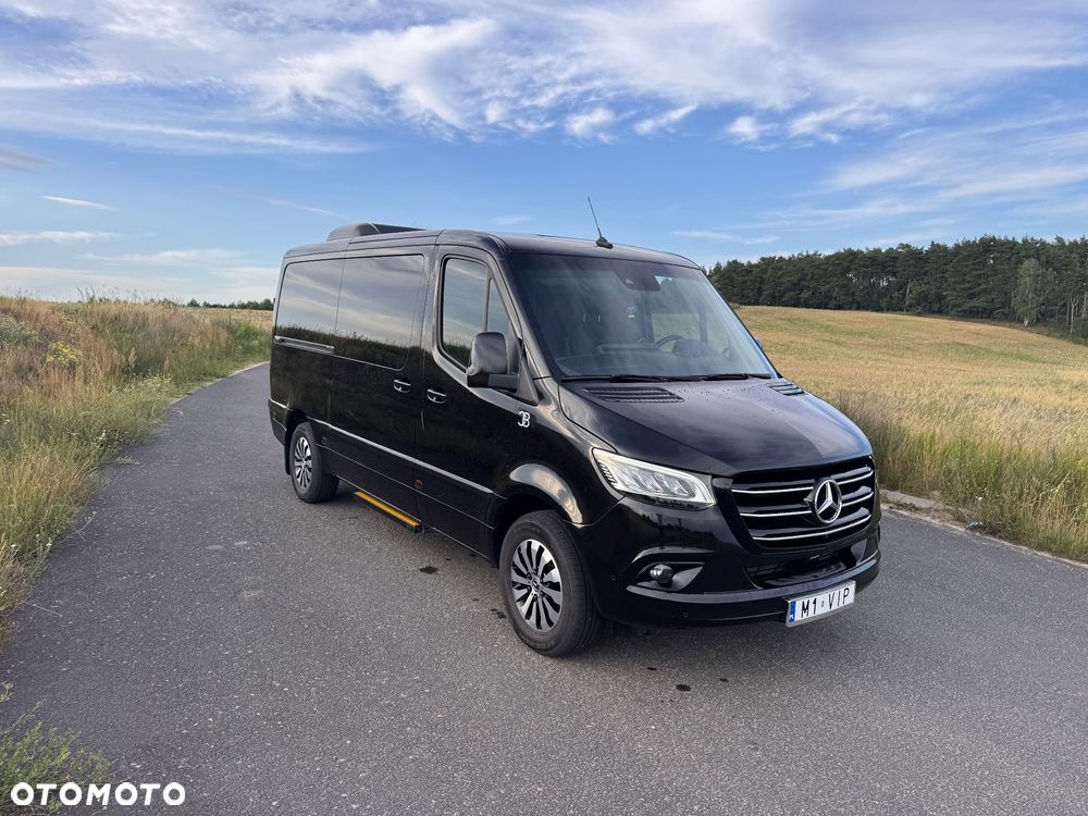 Mercedes-Benz Sprinter - 2