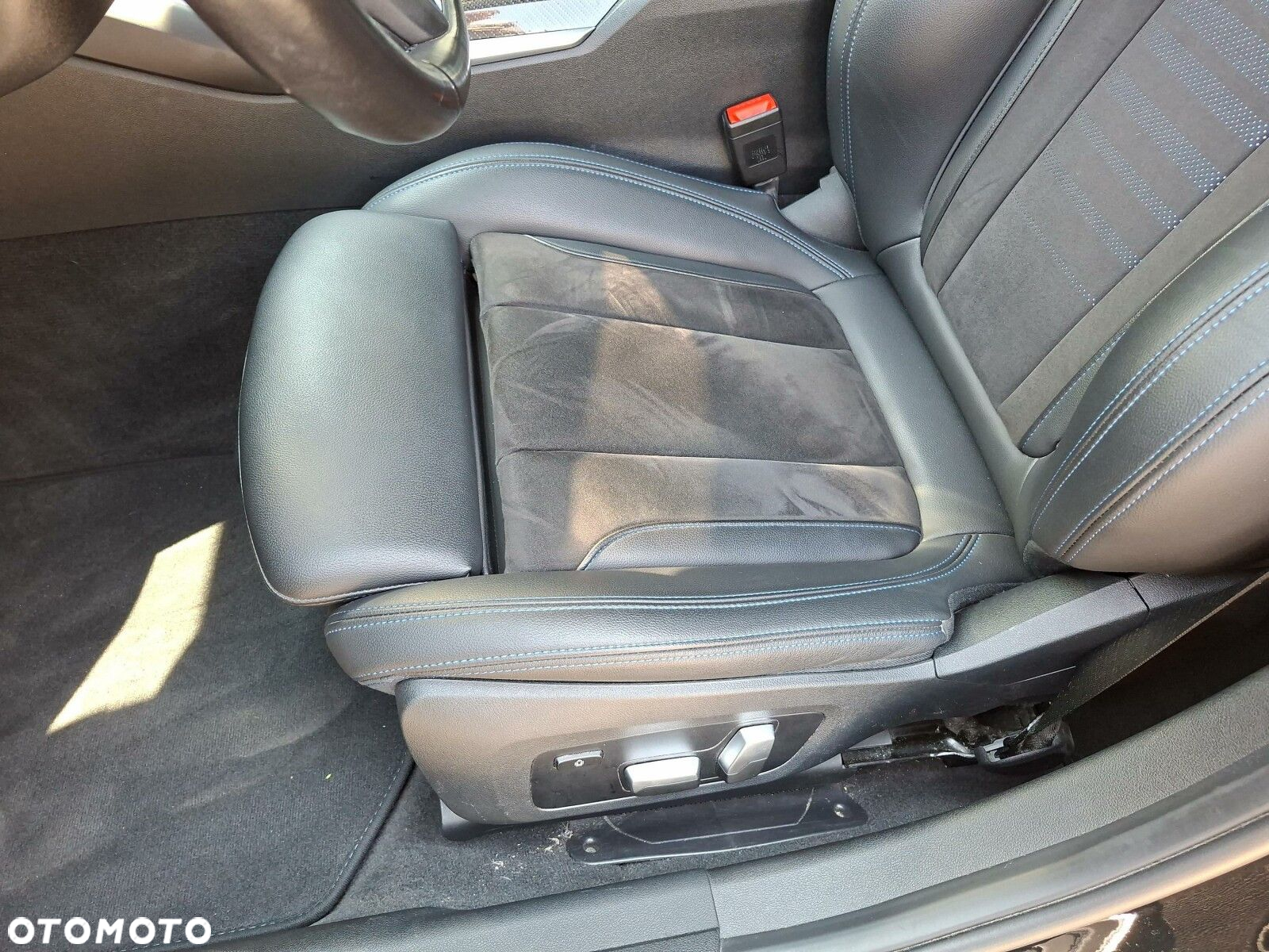 BMW Seria 3 330i xDrive M Sport sport - 13