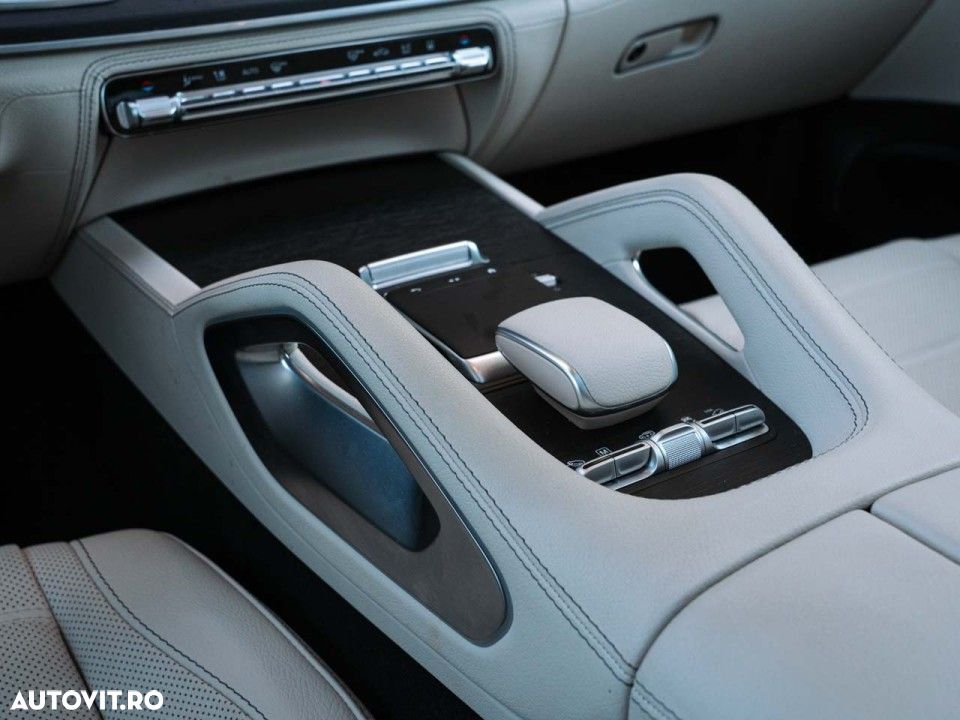 Mercedes-Benz GLS - 20
