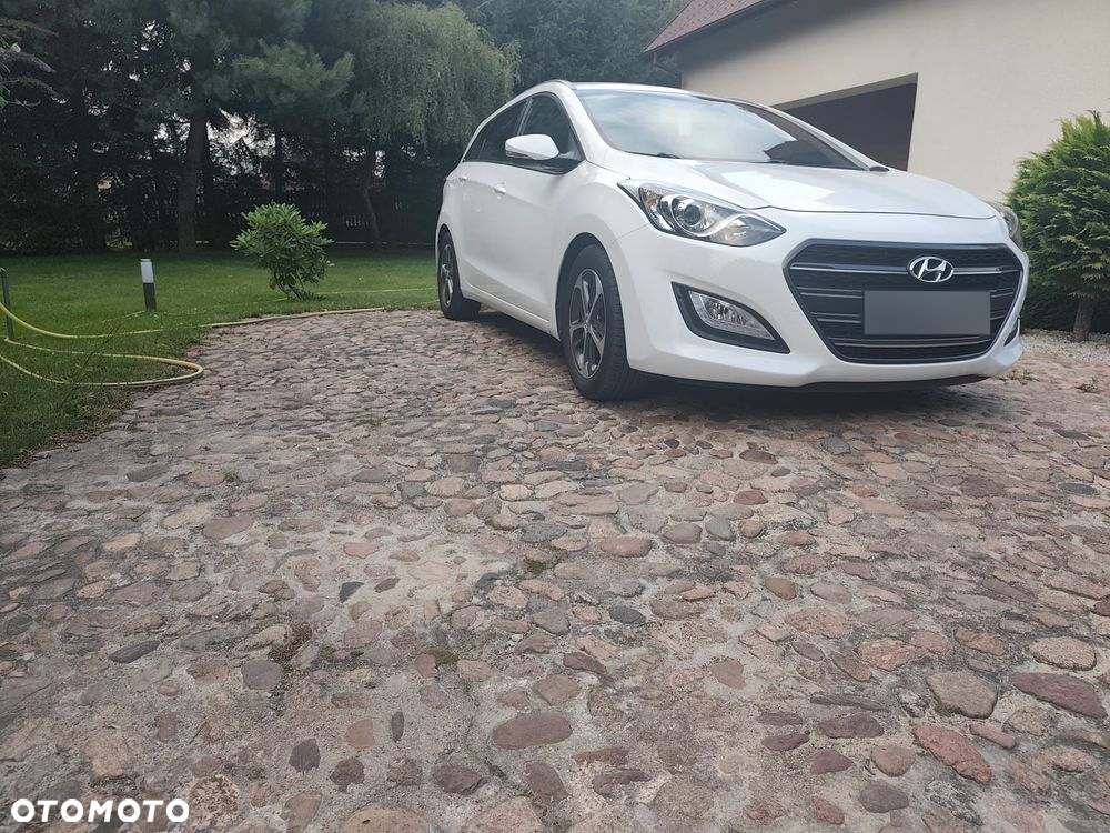 Hyundai i30 1.6 CRDi BlueDrive Go - 3