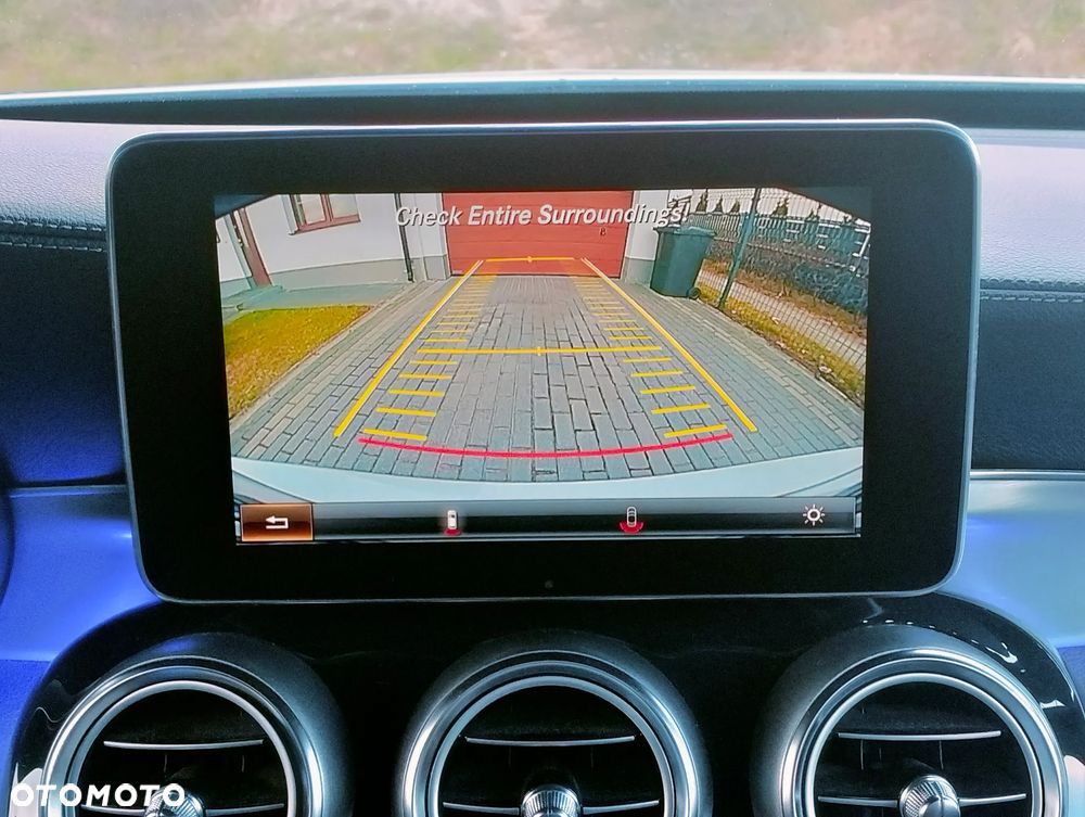 Mercedes-Benz Klasa C 300 7G-TRONIC AMG Line - 20