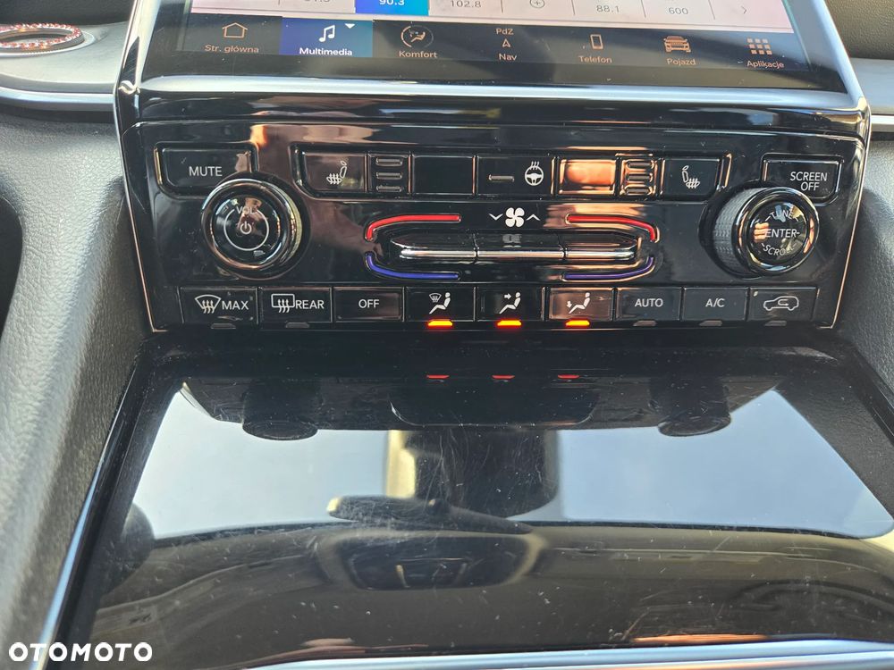 Jeep Grand Cherokee - 29