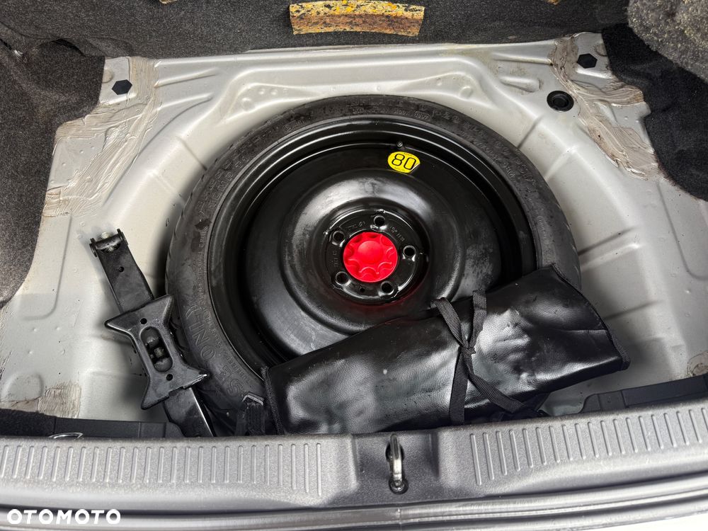 Toyota Auris 1.6 VVT-i Luna - 21