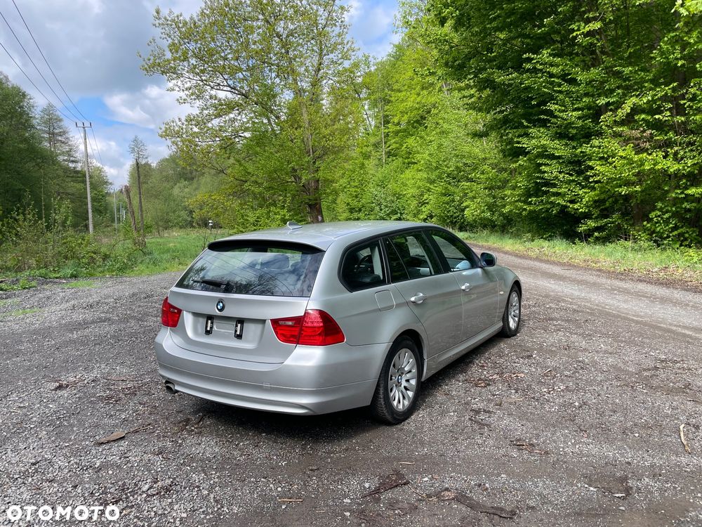 BMW Seria 3 320d DPF - 6