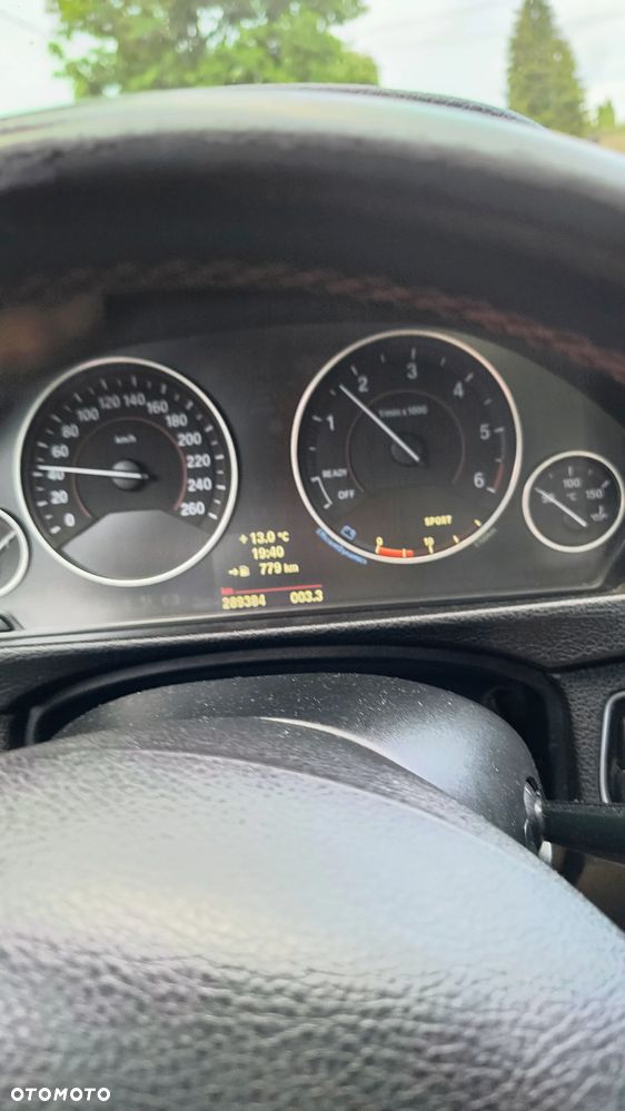 BMW Seria 3 320d - 8