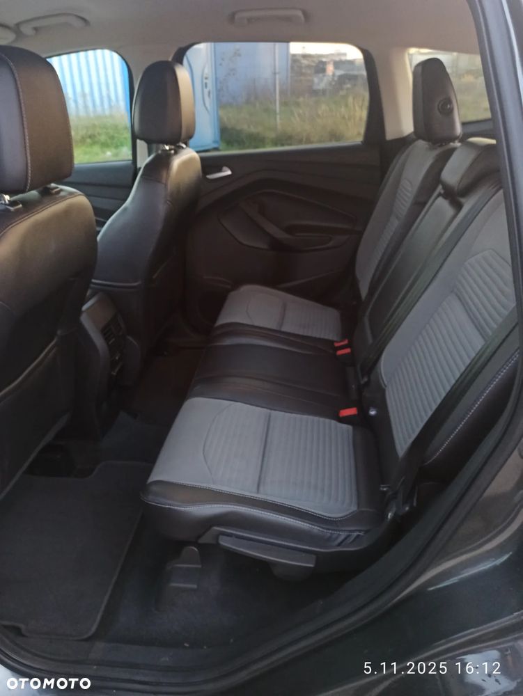 Ford Escape 2.0 EcoBoost AWD Titanium - 8