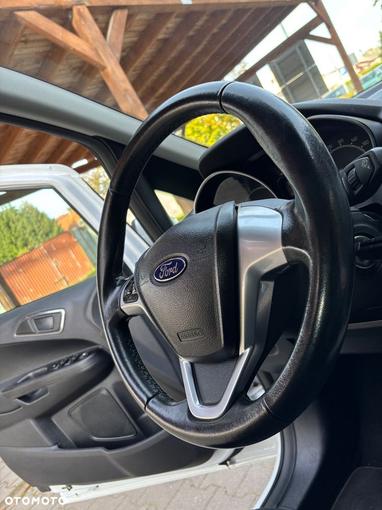 Ford B-MAX 1.0 EcoBoost Titanium - 25