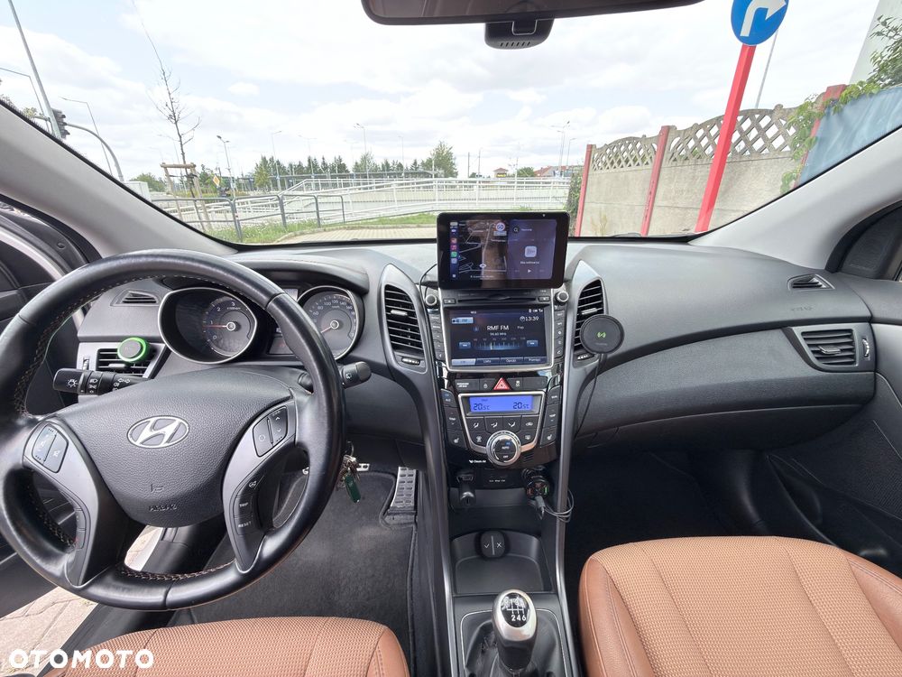 Hyundai i30 1.6 CRDi Premium - 32