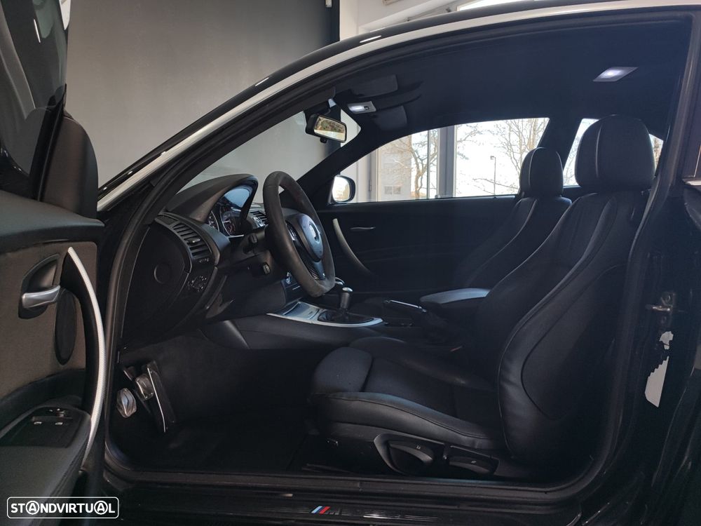 BMW 118 d Limited Edition Lifestyle c/ M Sport Pack - 25