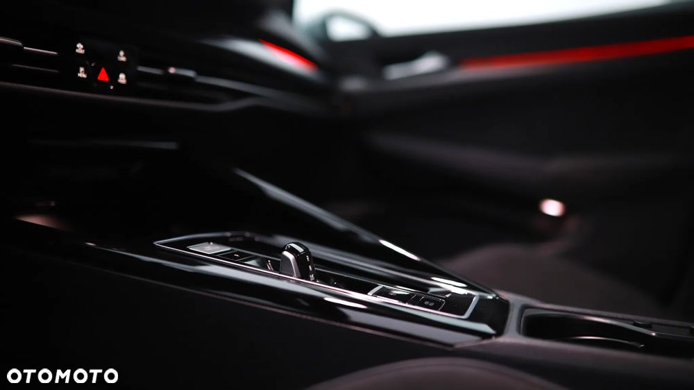 Volkswagen Golf - 18