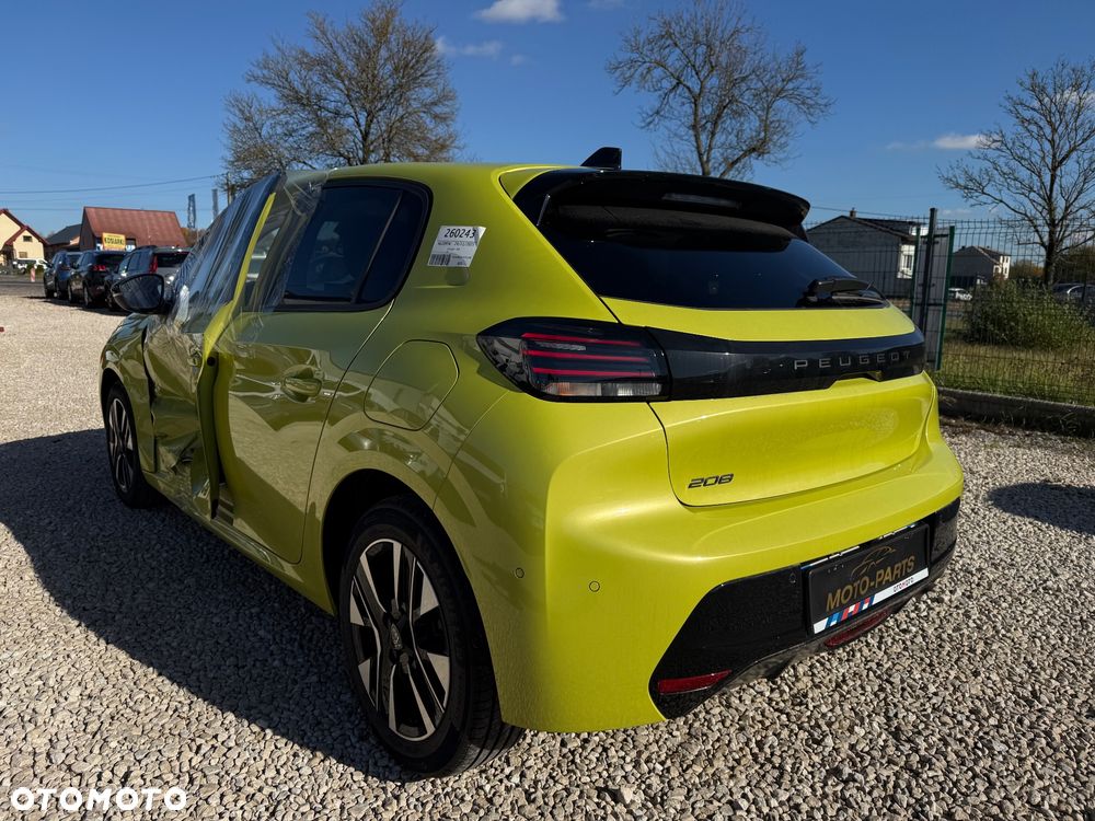 Peugeot 208 - 6