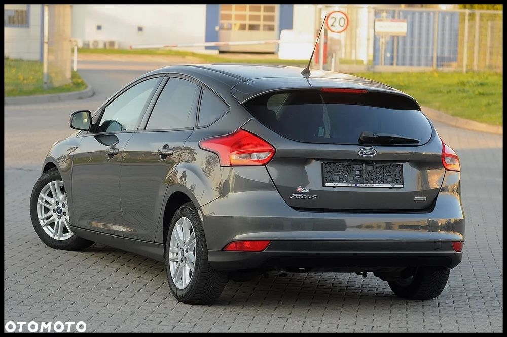 Ford Focus - 16