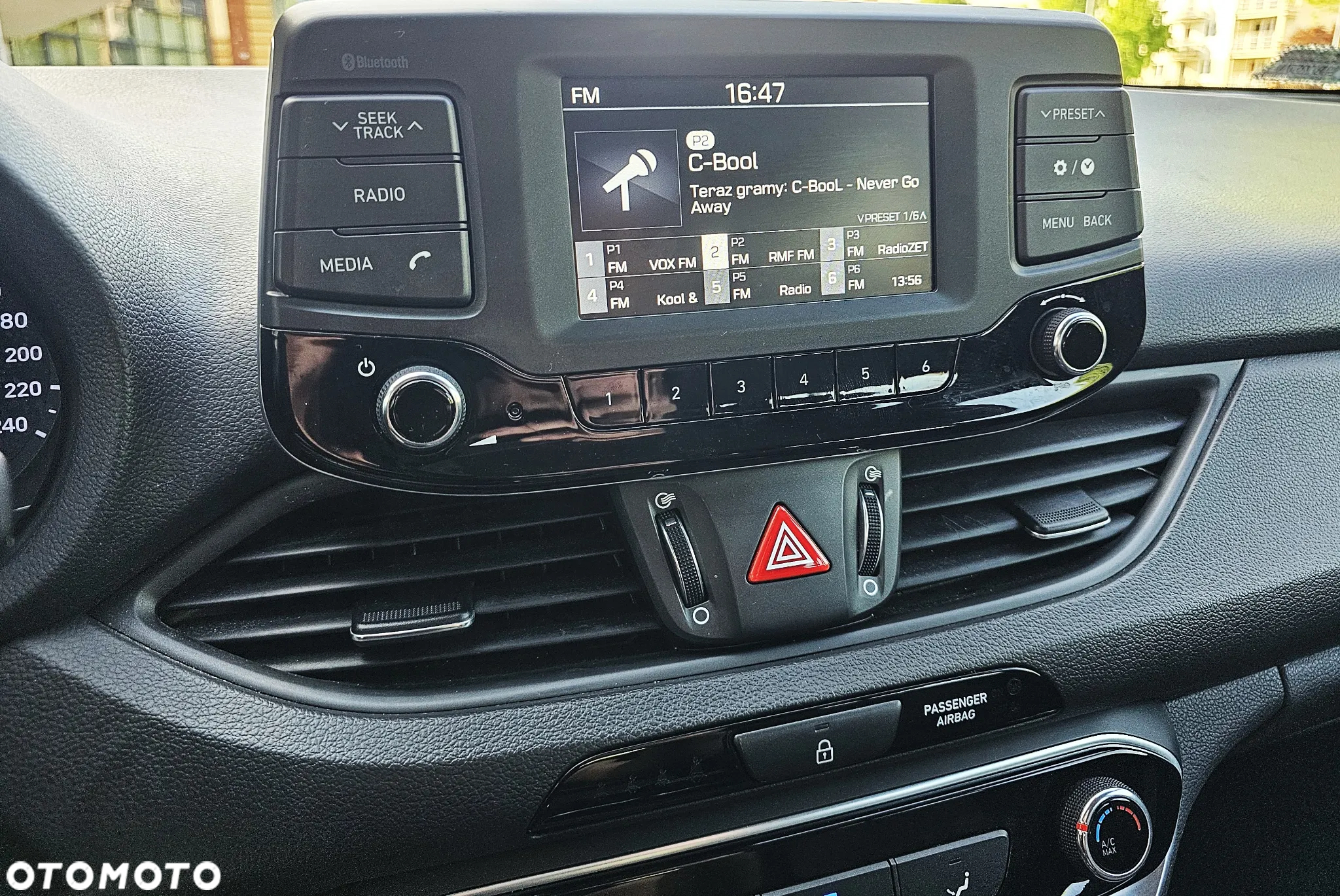 Hyundai i30 1.6 D Classic + - 19