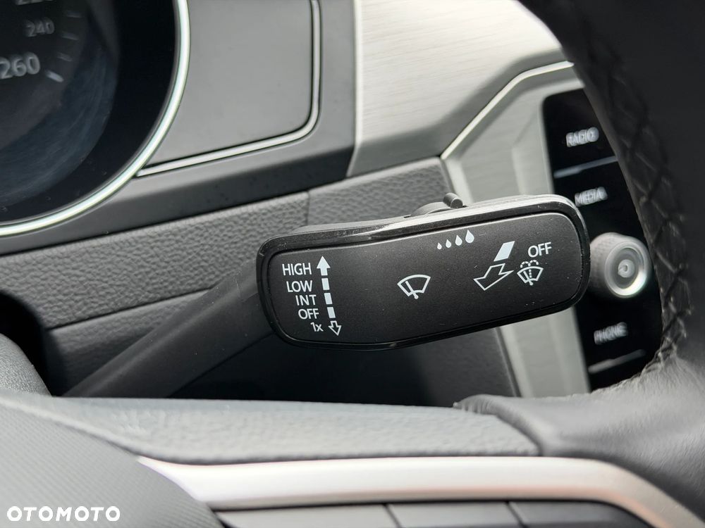 Volkswagen Passat 2.0 TDI EVO Essence - 16