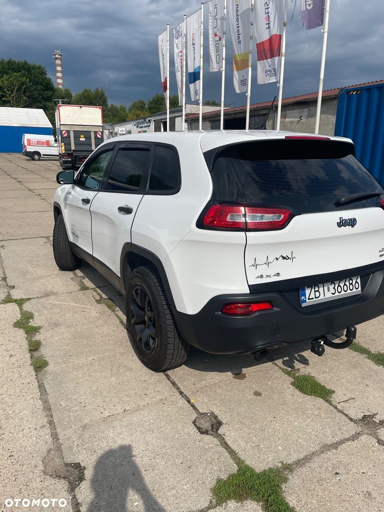 Jeep Cherokee - 6