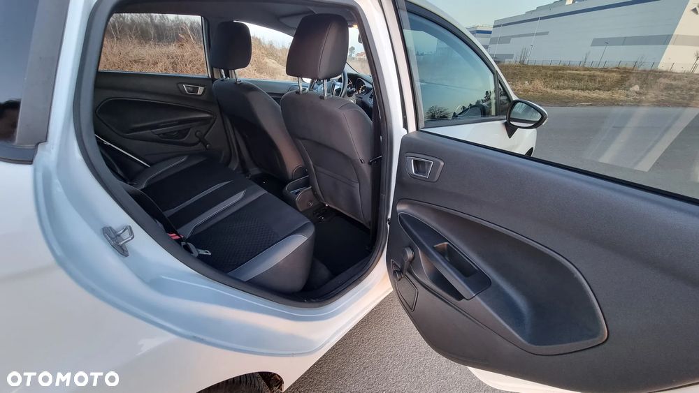Ford Fiesta - 14