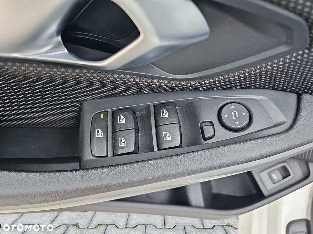 BMW Seria 3 318d Advantage - 28