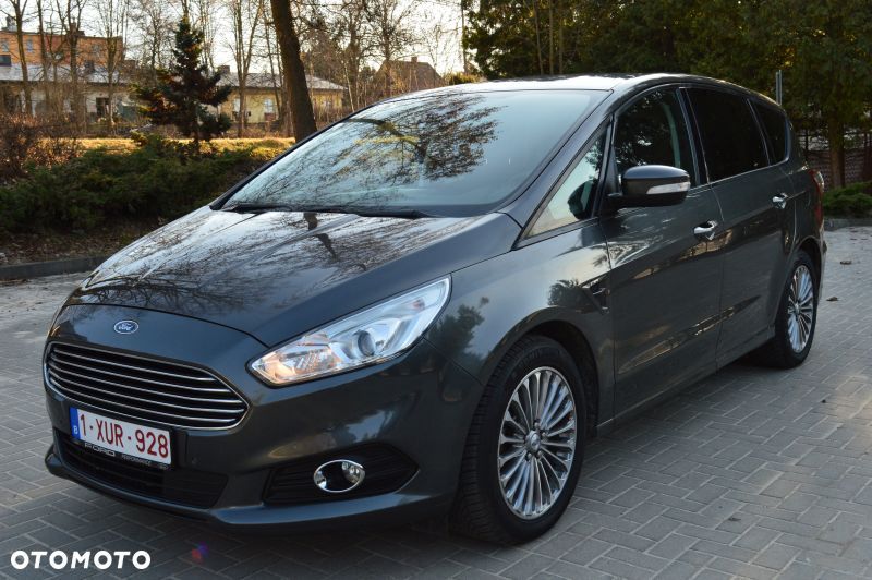 Ford S-Max - 10