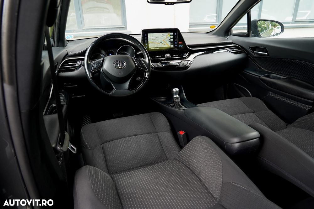 Toyota C-HR 1.8 HSD 122 CP 4x2 CVT C-lassy - 11