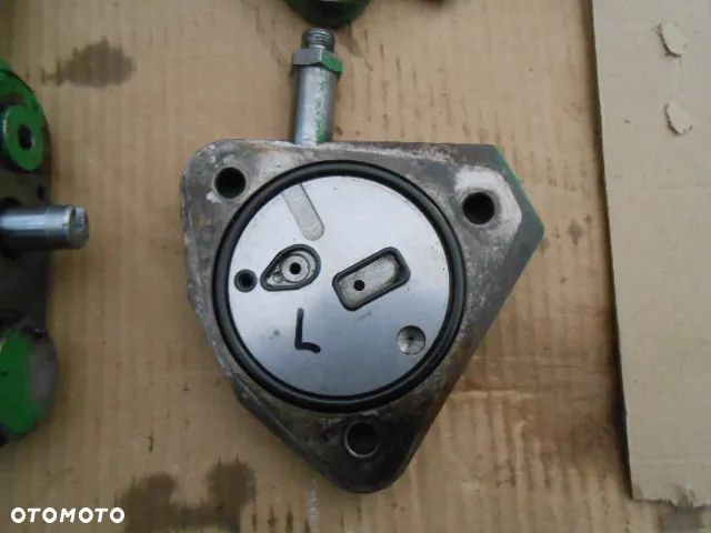 Płyta krańcowa hydrauliki lewa John Deere 6920 - 1