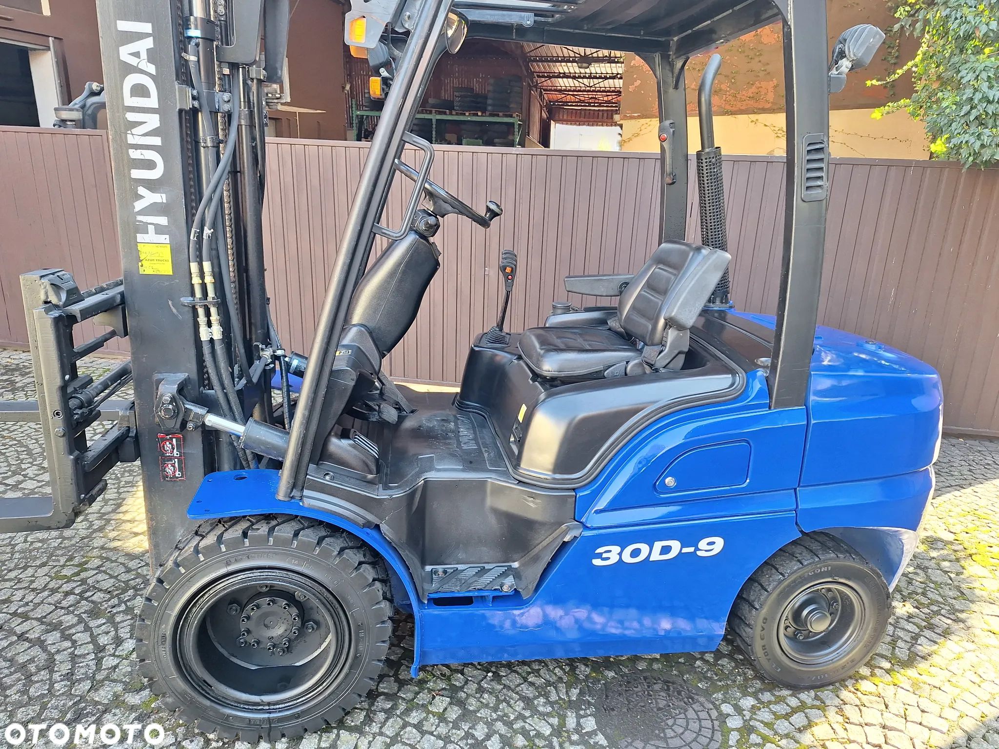 Hyundai 30d-9 - 1