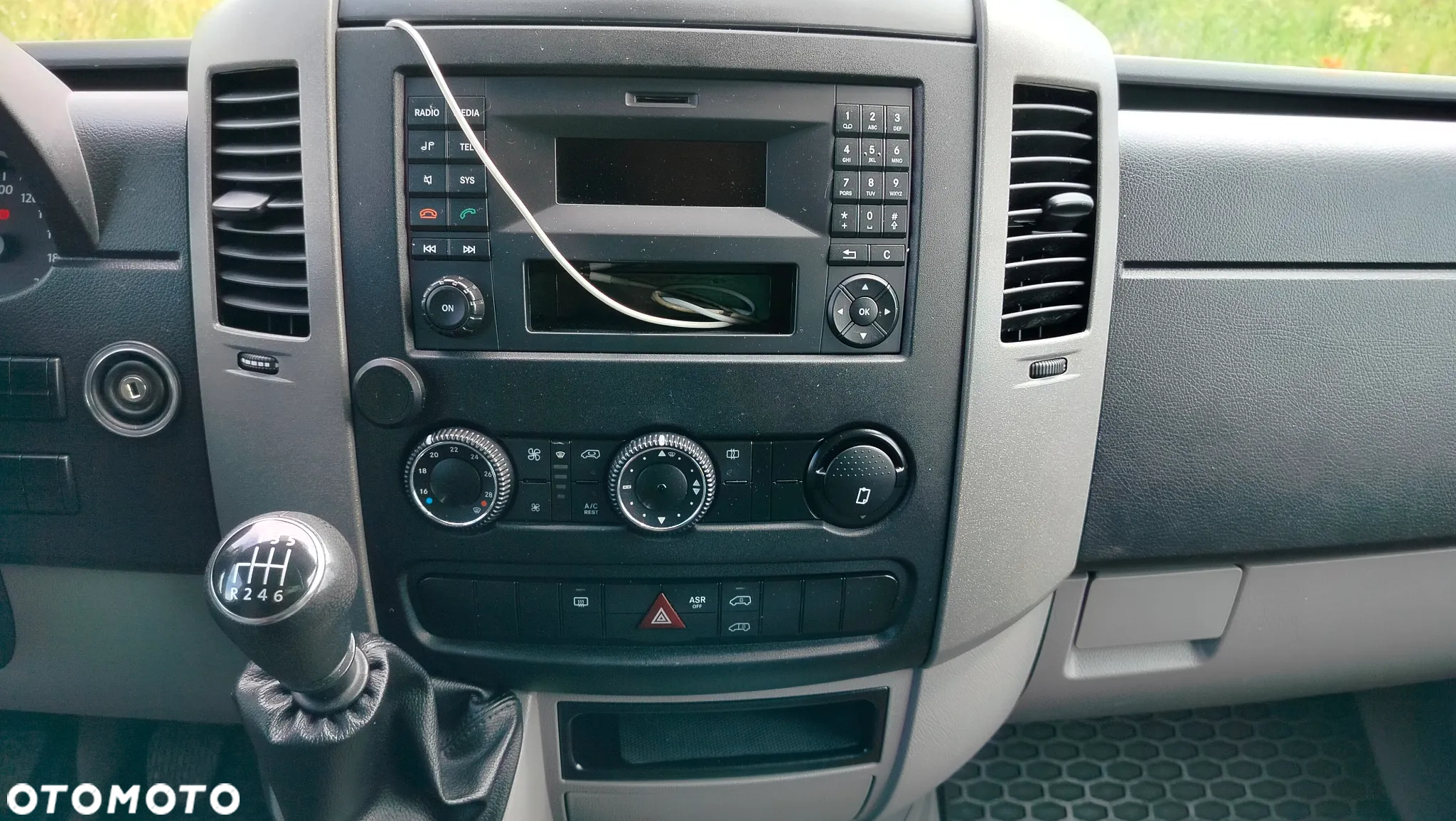 Volkswagen Crafter 35 TDI - 24