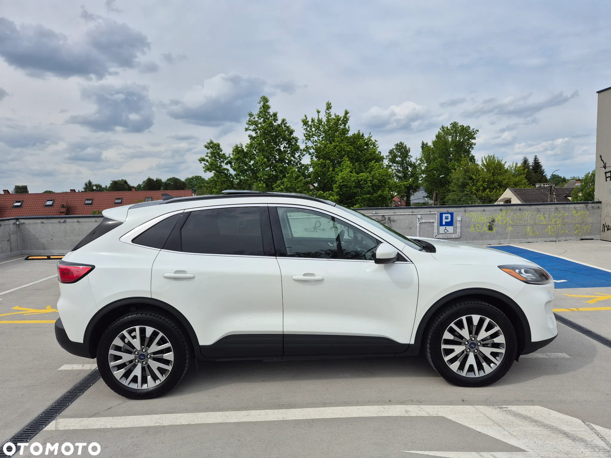 Ford Escape - 4
