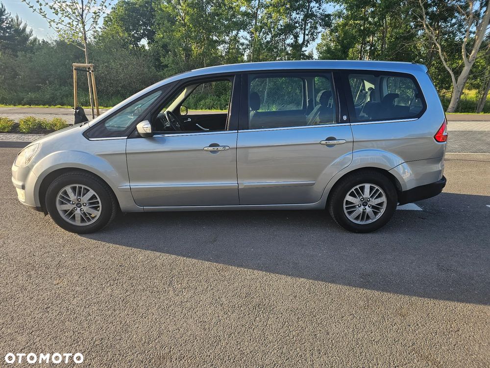 Ford Galaxy 2.0 Ghia - 8