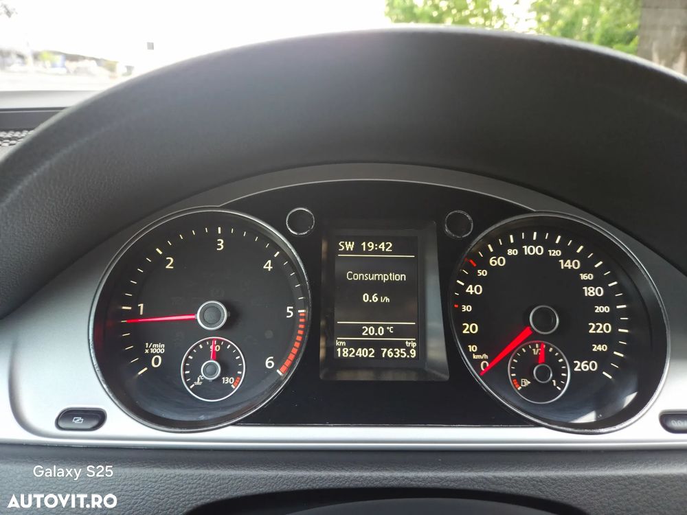 Volkswagen Passat 2.0 TDI BlueMotion Technology Comfortline - 11