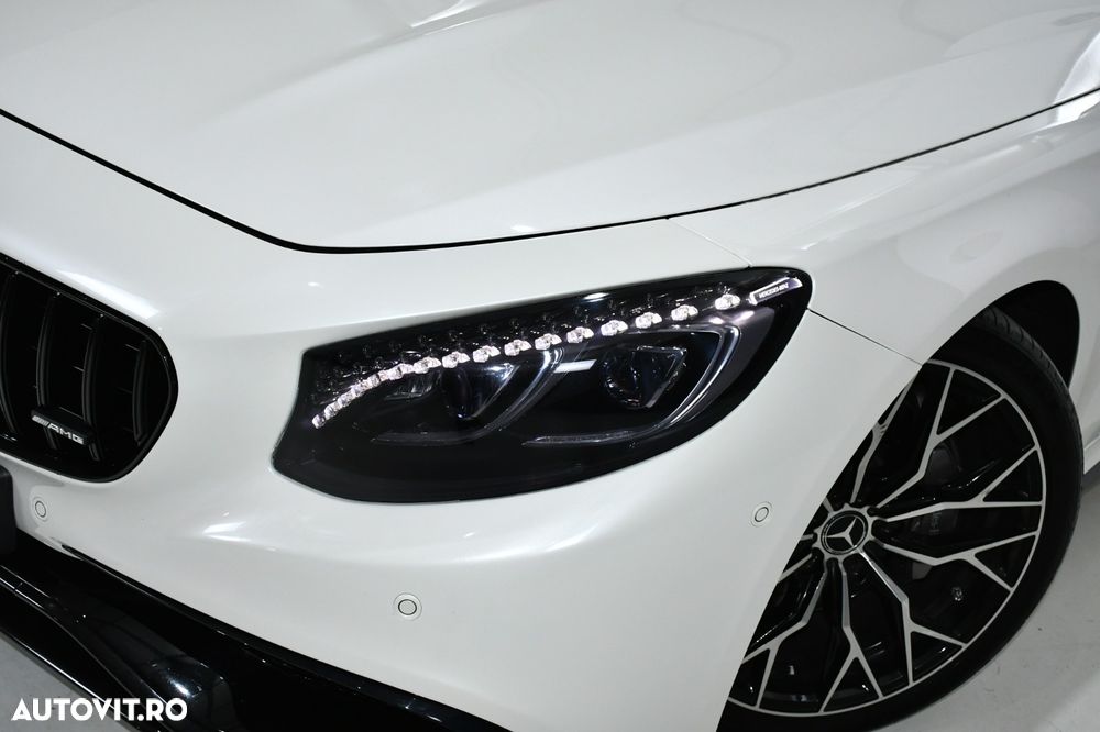 Mercedes-Benz S 500 4MATIC Coupe Aut - 34
