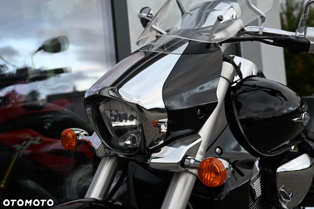Suzuki Intruder - 39