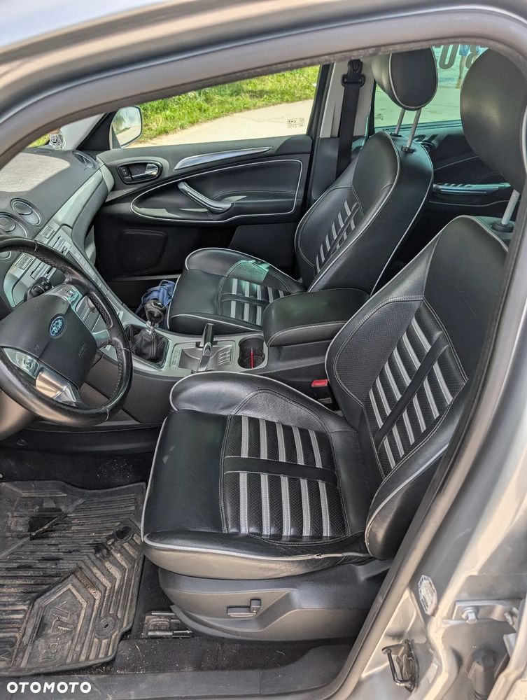 Ford S-Max 2.5 Titanium - 11