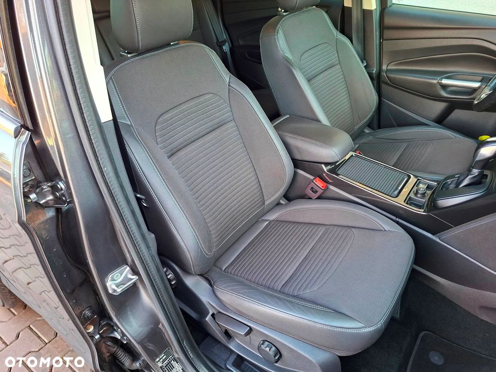 Ford Kuga 2.0 TDCi AWD Titanium - 22