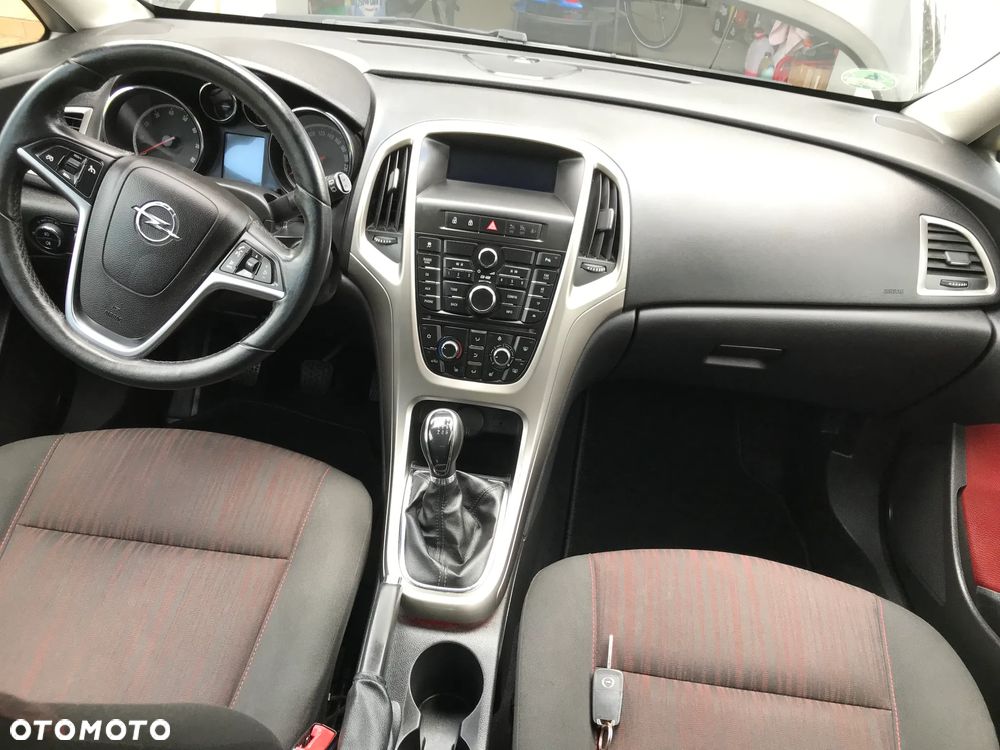 Opel Astra 1.4 Turbo Design Edition - 7