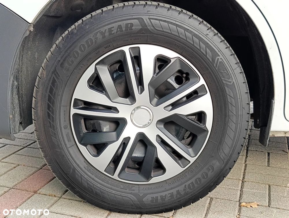 Opel Vivaro - 18