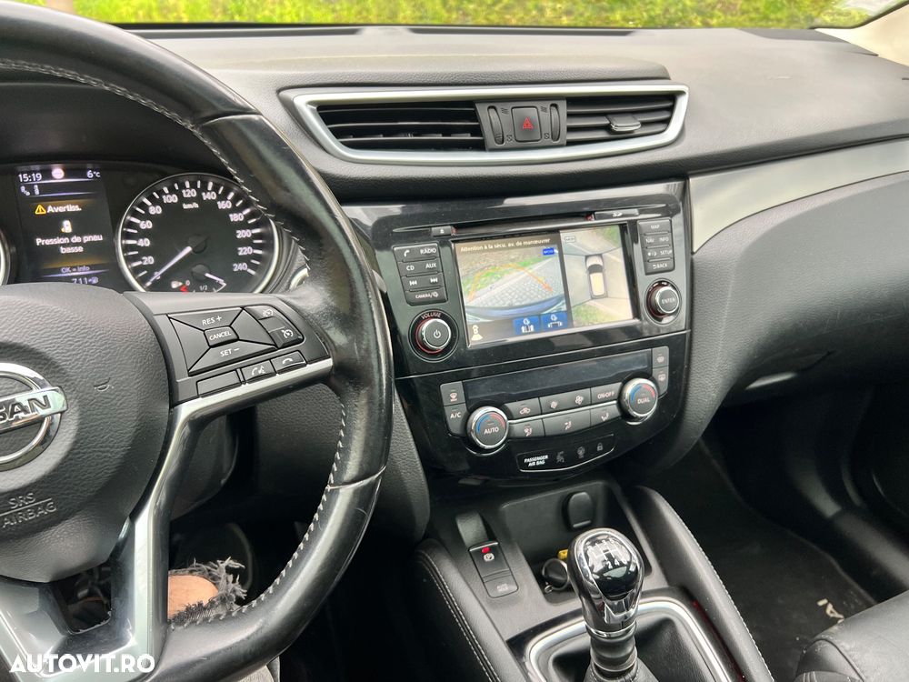 Nissan Qashqai 1.6 DCI TEKNA+ - 6