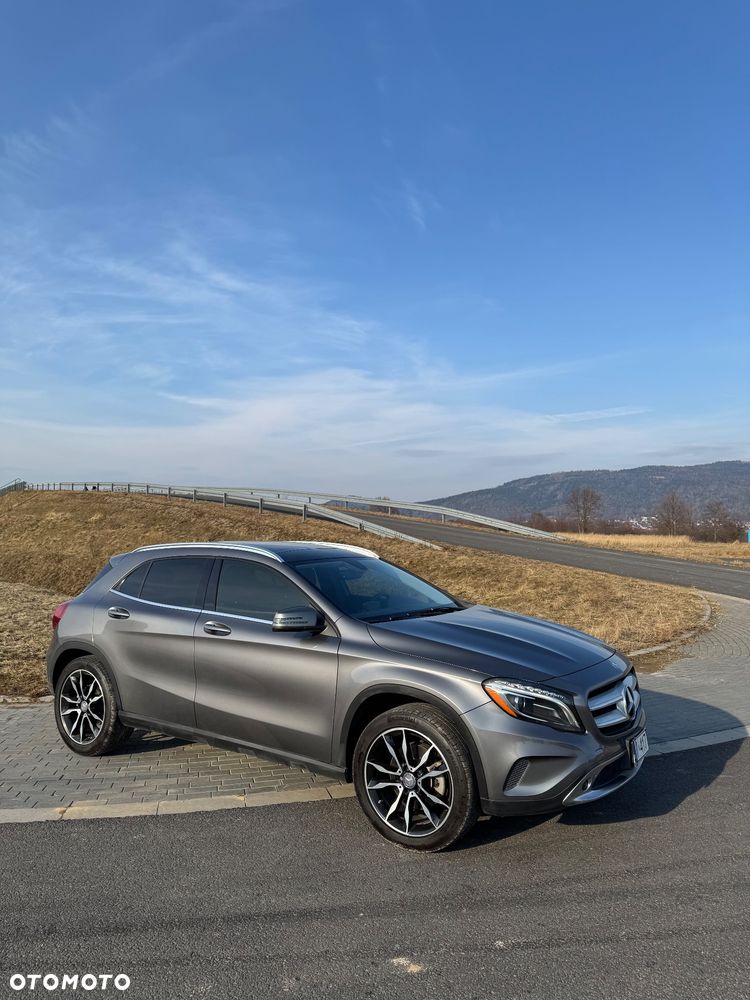 Mercedes-Benz GLA 250 7G-DCT Activity Edition - 1