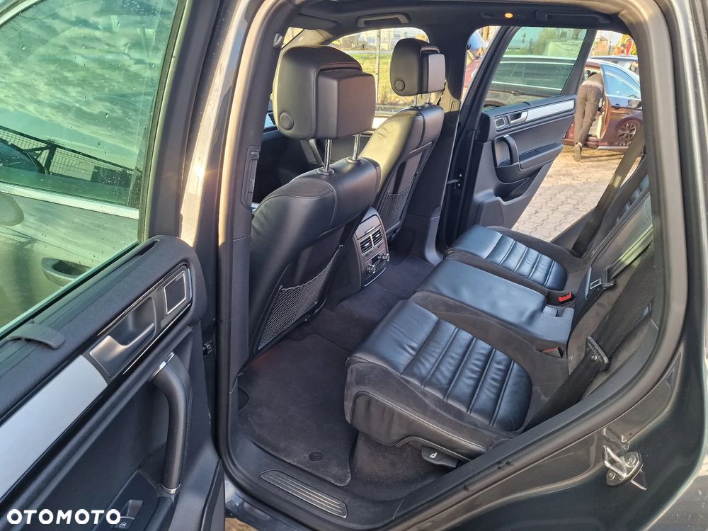 Volkswagen Touareg 3.0 V6 TDI BMT - 11