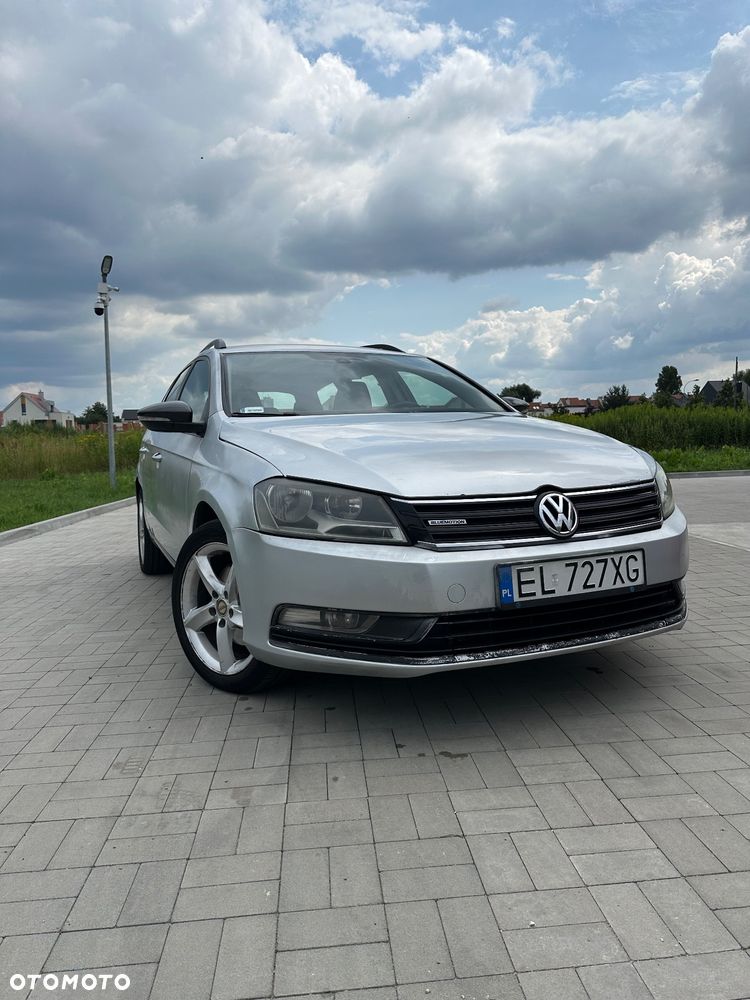 Volkswagen Passat 1.6 TDI DPF BlueMot Comfortline - 27