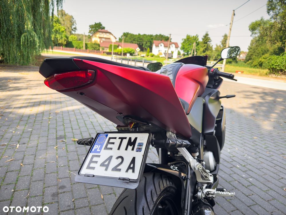 Yamaha YZF - 9