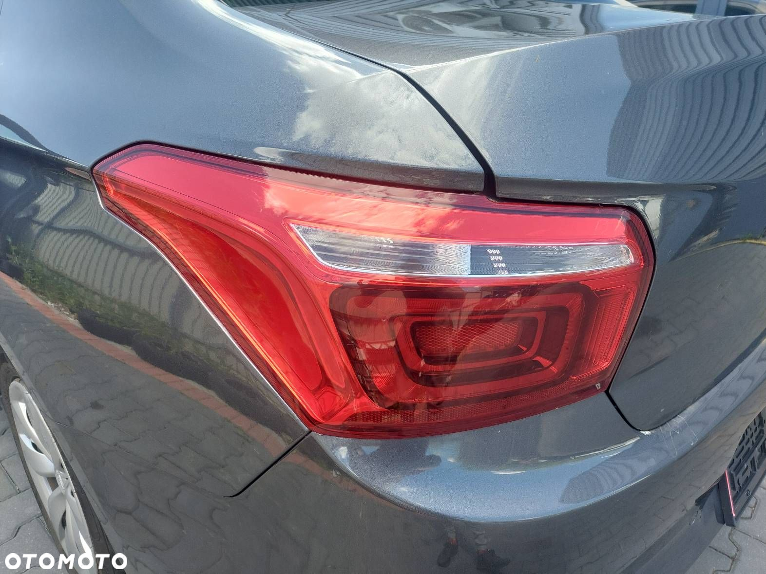 LAMPY TYŁ KOMPLET LEWA + PRAWA  CITROEN C-ELYSEE II - 2