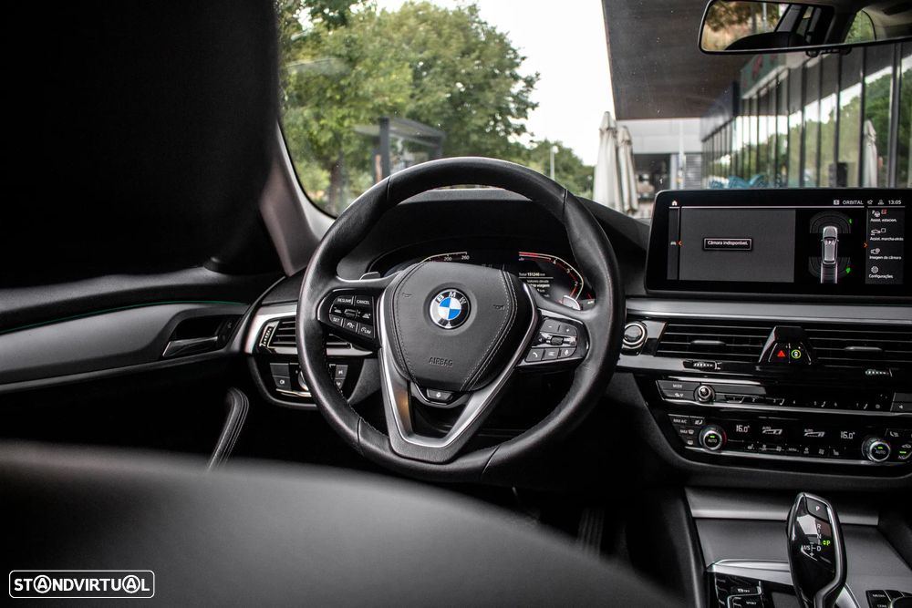 BMW 520 d Line Luxury Auto - 37