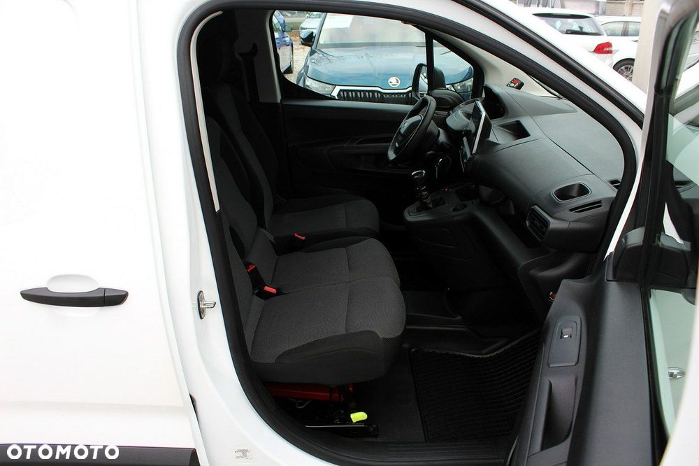 Peugeot Partner - 11